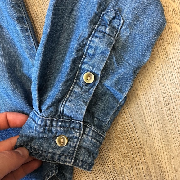 CLOTH & STONE Chambray Half Button Down Popover Top - Size XS - Picture 3 of 9